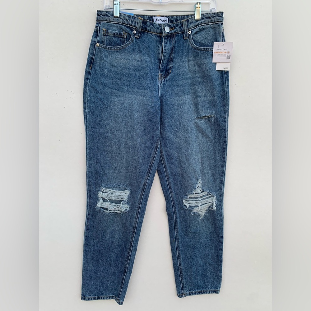 Abound Women’s High-Rise Mom Jeans Size 29 | Medium Destroy Wash Boyfriend